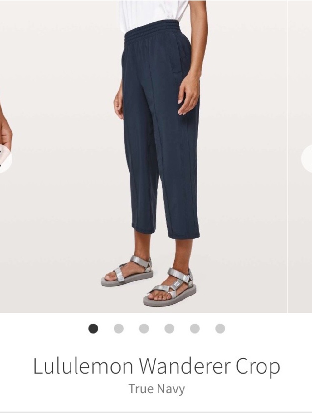 Lululemon Wanderer Crop pants in Navy, Size 6